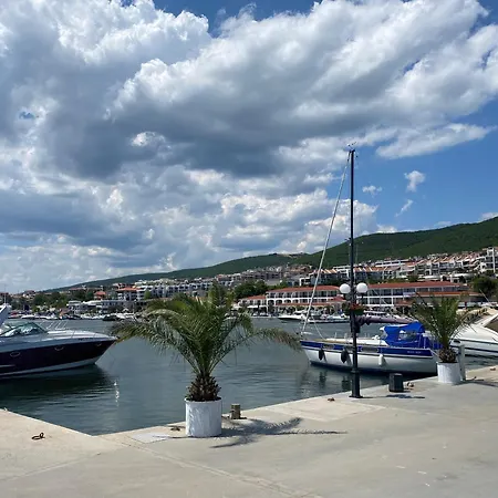 Horizon 4 'а' アパート *