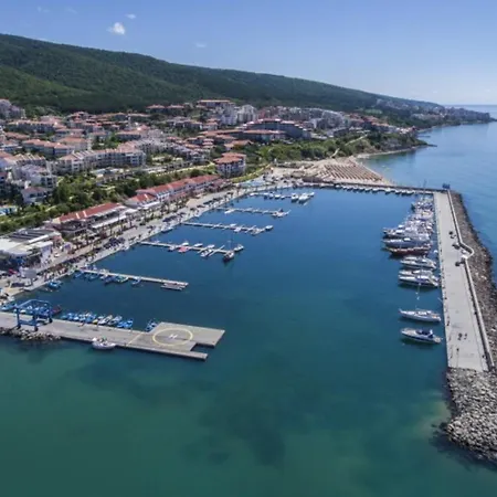 Διαμέρισμα Horizon 4 'а' *